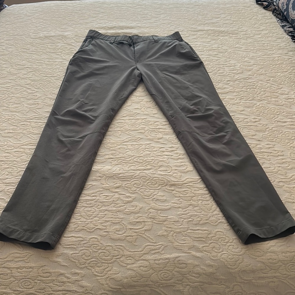Fabletics Slim Fit Only Pant Olive Green 31W 30” inseam